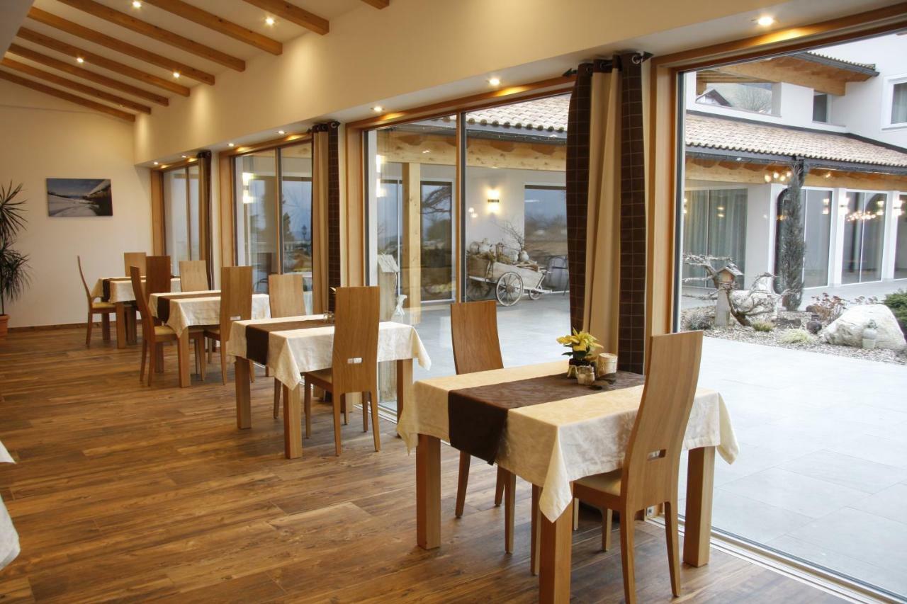 Hotel Nussbaumerhof *** Роденго Екстериор снимка