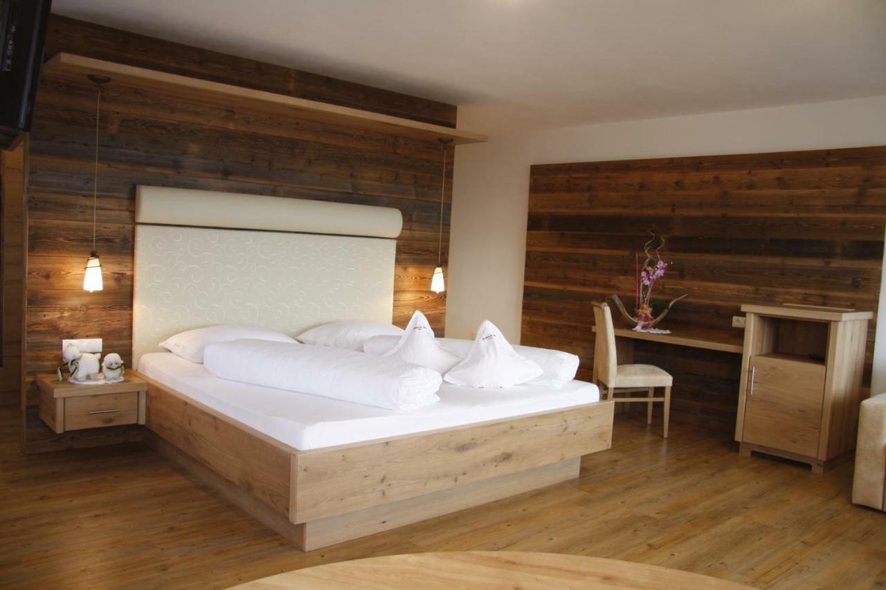 Hotel Nussbaumerhof *** Роденго Екстериор снимка